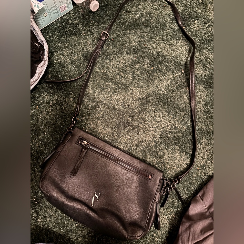 Vera Wang (Simply Vera CrossBody)